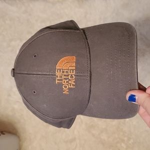 North Face baseball hat